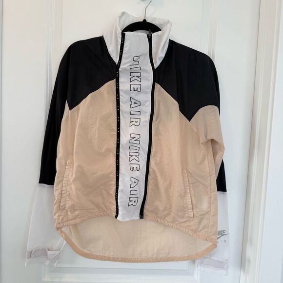 NIKE | Shell running jacket - Picture 1 of 9